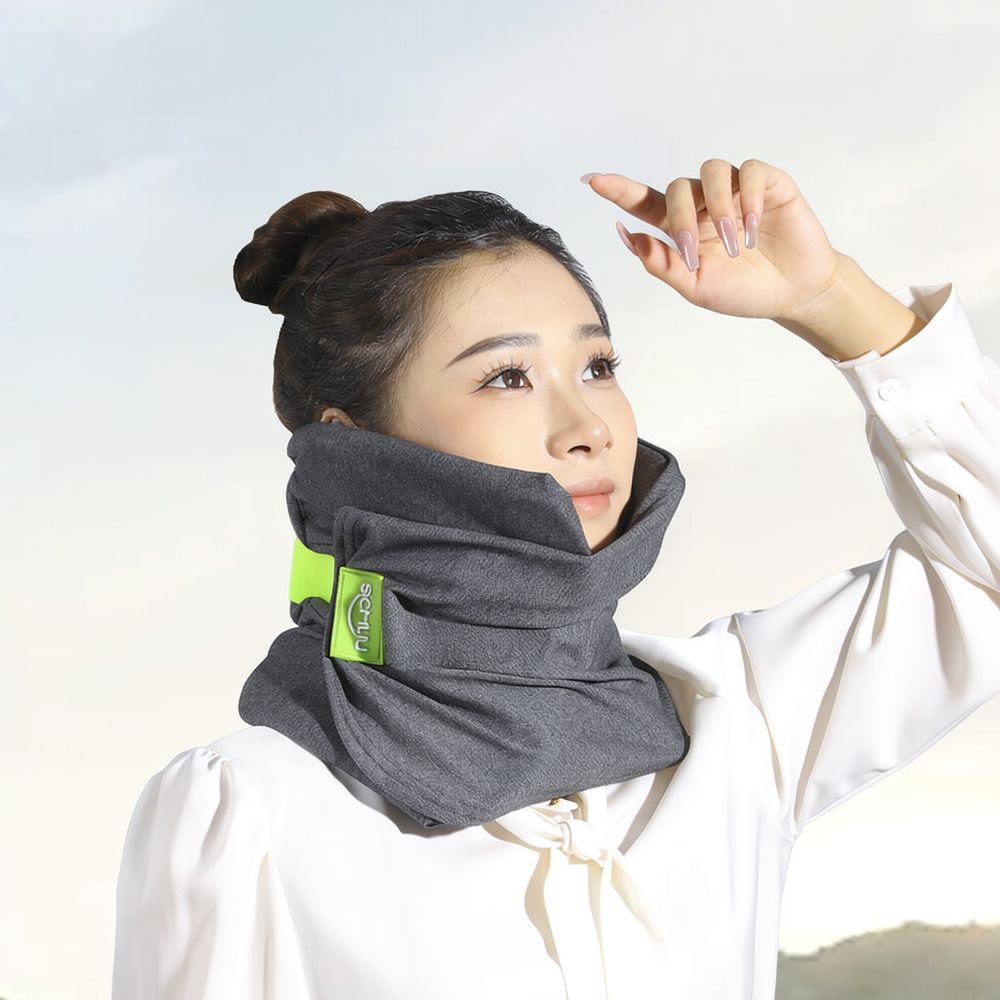 وسادة سفر من مادة الميموري فوم - مراجعة Travel Accessories Long Flight وسعره