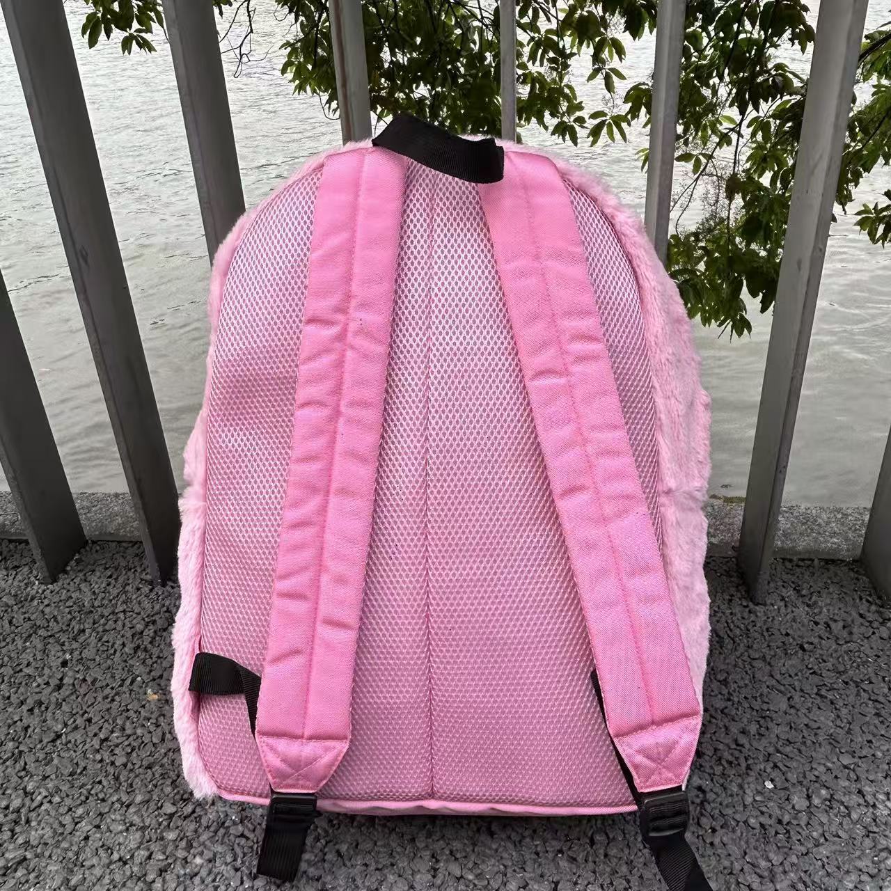 حقيبة ظهر كبيرة الحجم بتصميم ك - مراجعة Travel Accessories As Gifts وسعره